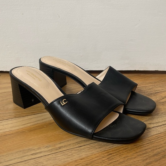 Liz Claiborne Shoes - NWOT Liz Claiborne Black Mules Slides Heels 7.5